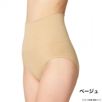グローバル・ジャパン ムダ肉ぺたんこハイウエストショーツ S-Mベージュ